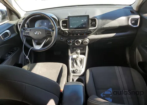 2024 Hyundai Venue Sel z USA, uszkodzony, nr VIN KMHRC8A39RU322689